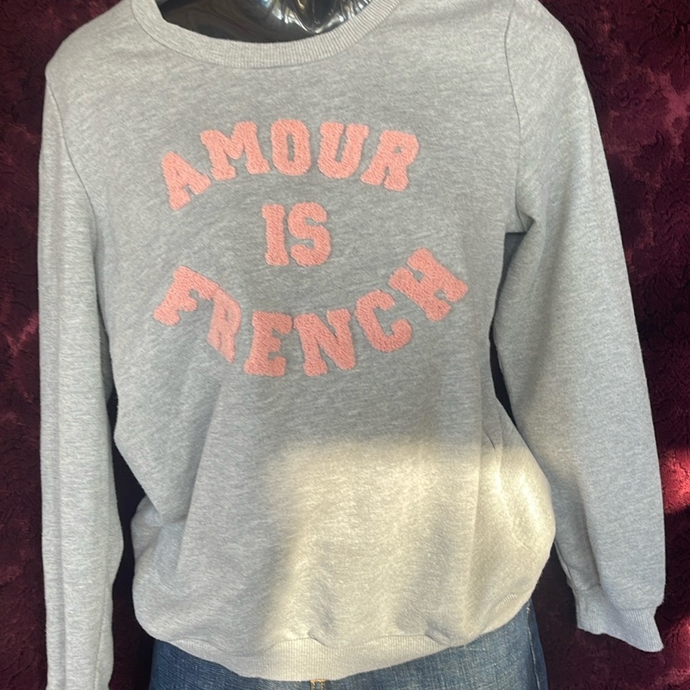 Sweat shirt